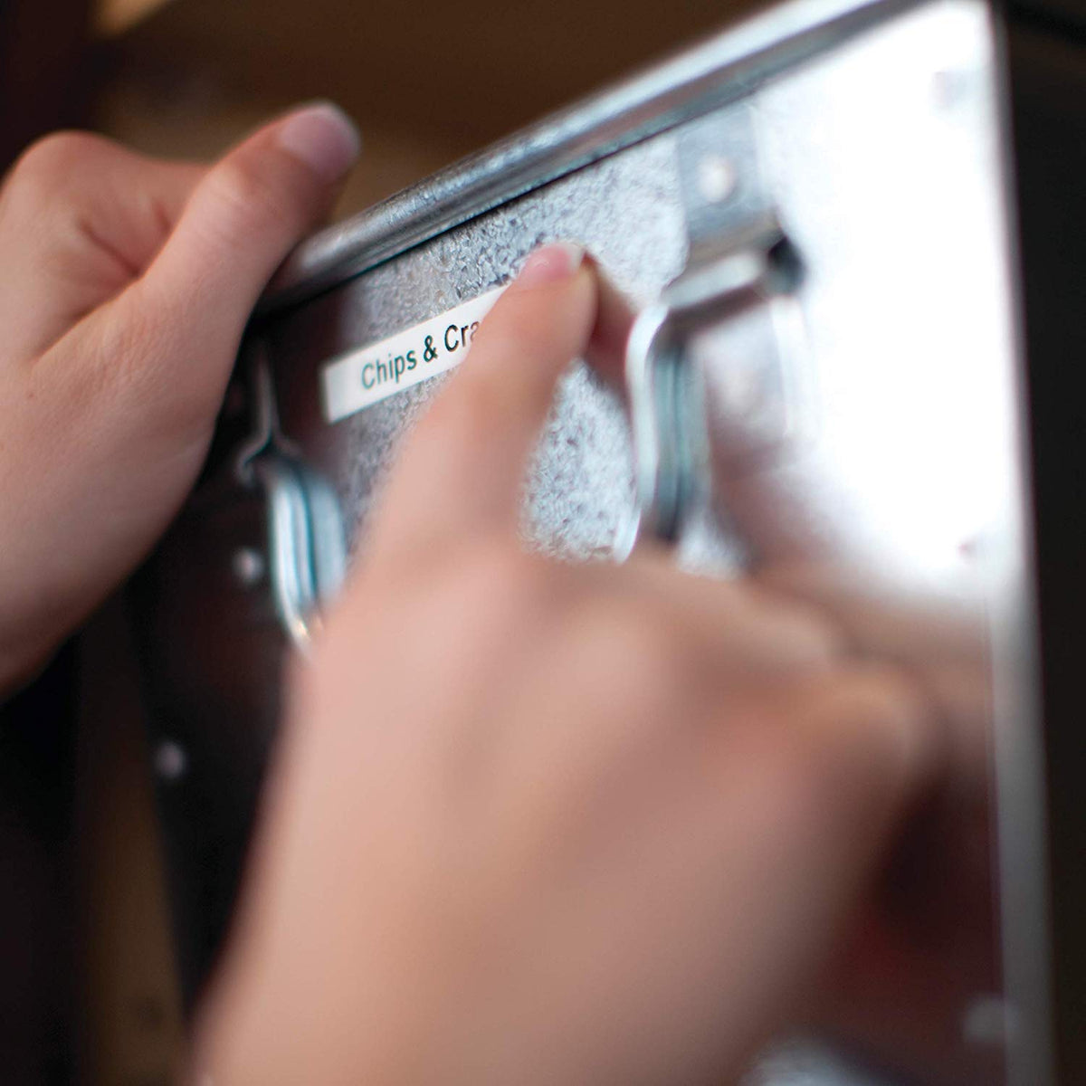 DYMO LetraTag 100H Plus Handheld Label Maker